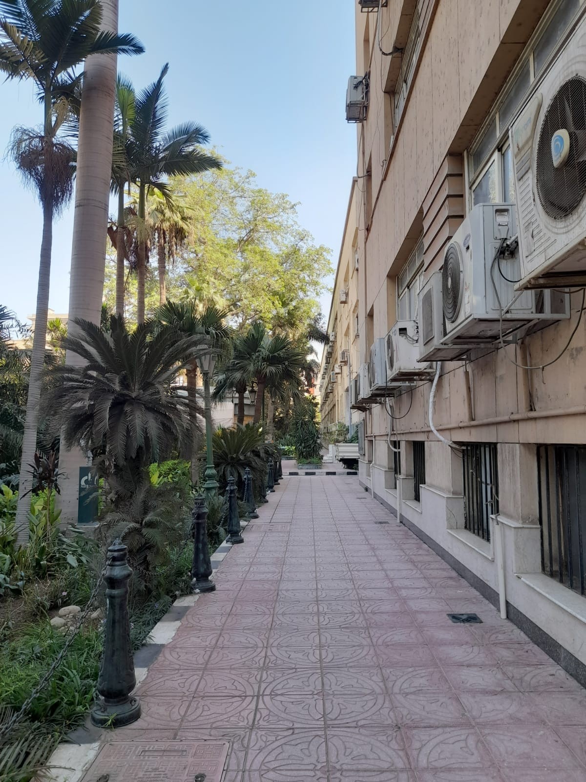 Walk ways among NRC Institutes and laboratories 